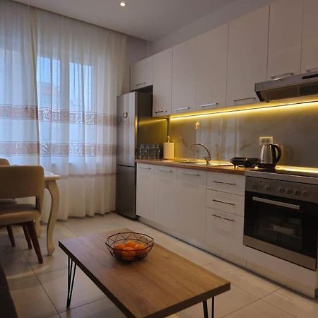 City Center Tirana Apartment! ภายนอก รูปภาพ