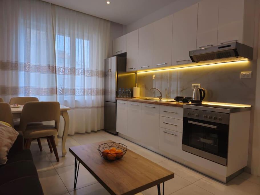 City Center Tirana Apartment! ภายนอก รูปภาพ